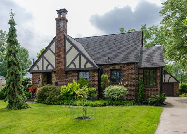 Property at 730 Norton Dr, Kalamazoo, MI 49001, 3 beds, 2 baths