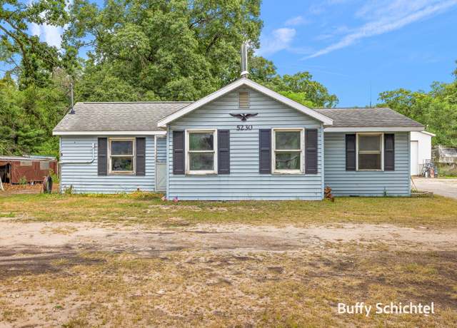Property at 5230 E Apple Ave, Muskegon, MI 49442, 3 beds, 1 bath