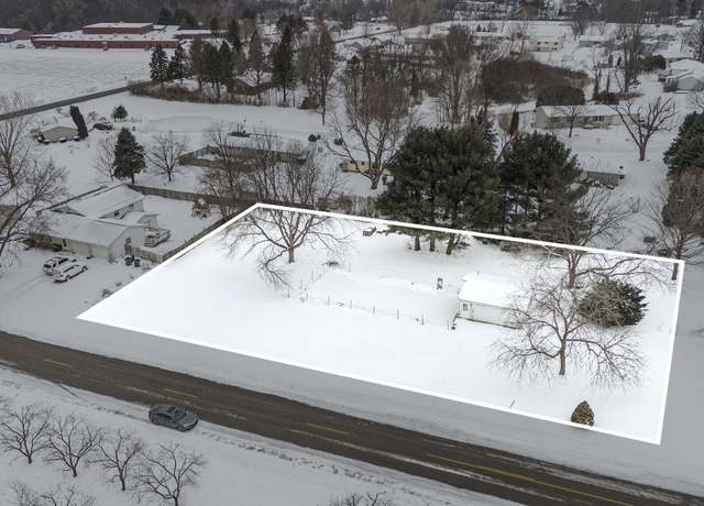 Property at 6161 Hipps Hollow Rd, Eau Claire, MI 49111