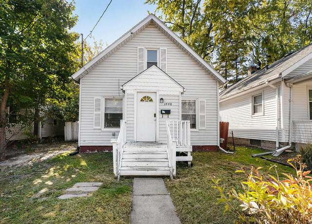 Property at 1440 E Oakland Ave, Lansing, MI 48906, 3 beds, 1 bath
