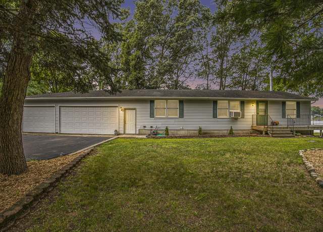Property at 60053 E Oak Dr, Decatur, MI 49045, 4 beds, 3 baths