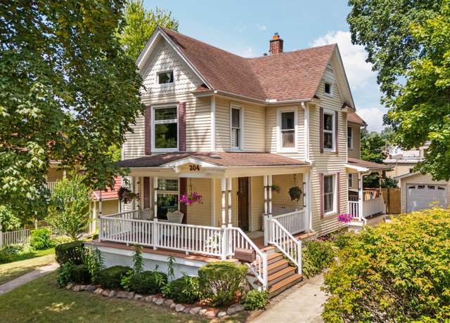 Property at 204 W Henry St, Saline, MI 48176, 4 beds, 3 baths