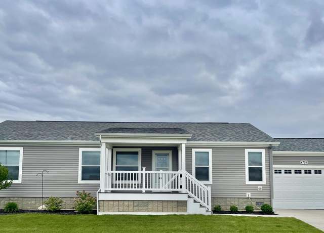 Property at 4755 Boulder Dr, Holland, MI 49423, 3 beds, 2 baths
