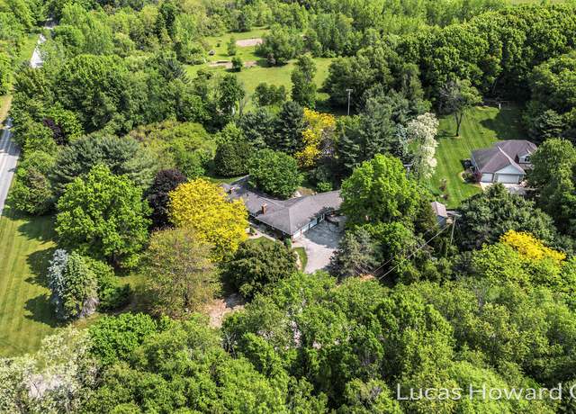 Property at 2325 Indian Mill Crk NW, Grand Rapids, MI 49544, 7 beds, 3.5 baths