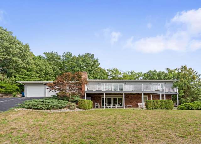 Property at 48020 Ridge Rd, New Buffalo, MI 49117, 5 beds, 4 baths