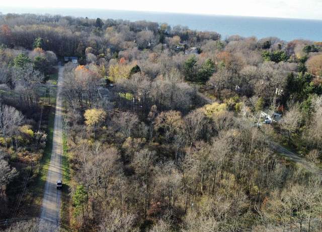 Property at 3079 Pershing Dr, Coloma, MI 49038