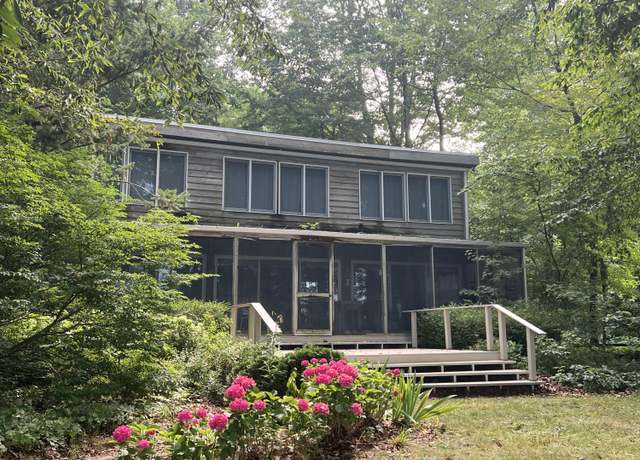 Property at 77156 Marwood Dr, South Haven, MI 49090, 4 beds, 2.5 baths