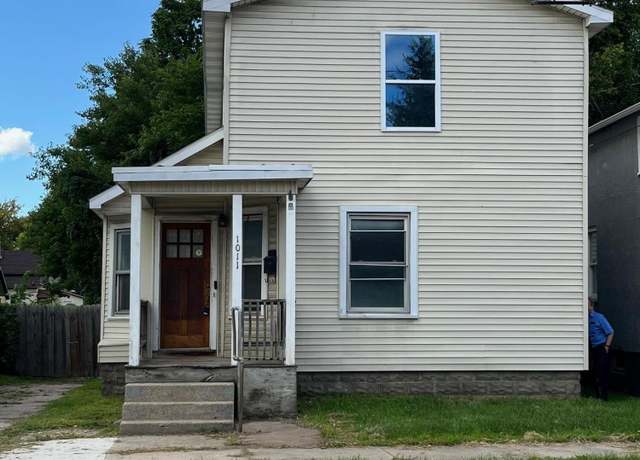 Property at 1011 NW Hamilton NW, Grand Rapids, MI 49504, 3 beds, 2 baths