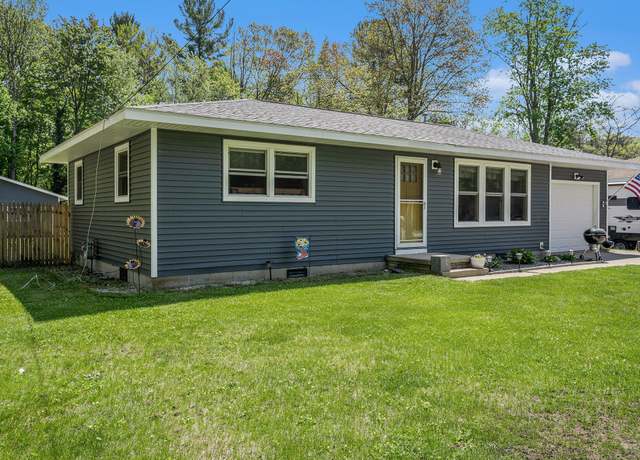 Property at 2 S Buys Rd, Muskegon, MI 49445, 2 beds, 1 bath