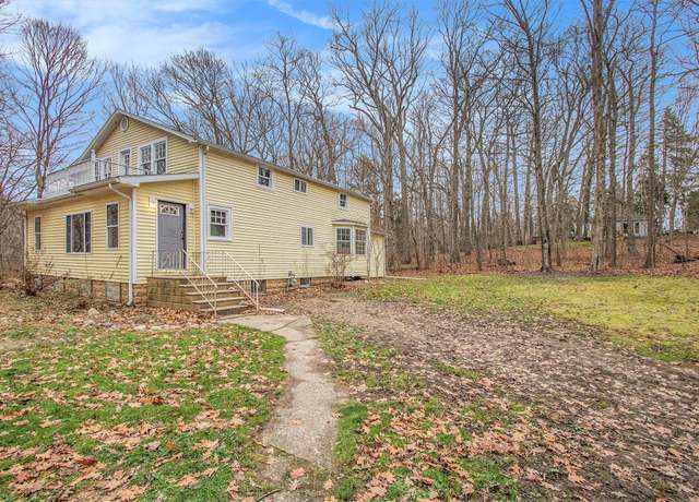 Property at 5353 Plum St, Coloma, MI 49038, 5 beds, 2.5 baths