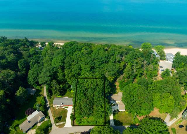 Property at 5043 Maranatha Dr, Norton Shores, MI 49441