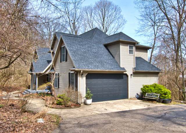 Property at 1238 Maplewood Dr, Niles, MI 49120, 5 beds, 3 baths