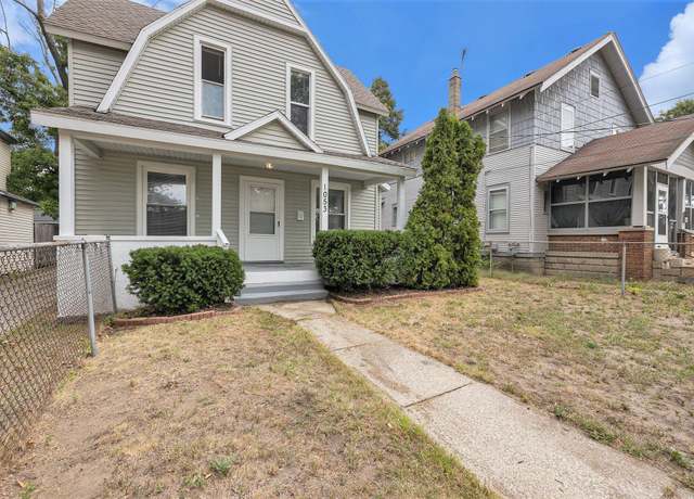 Property at 1053 Watkins St SE, Grand Rapids, MI 49507, 4 beds, 1 bath
