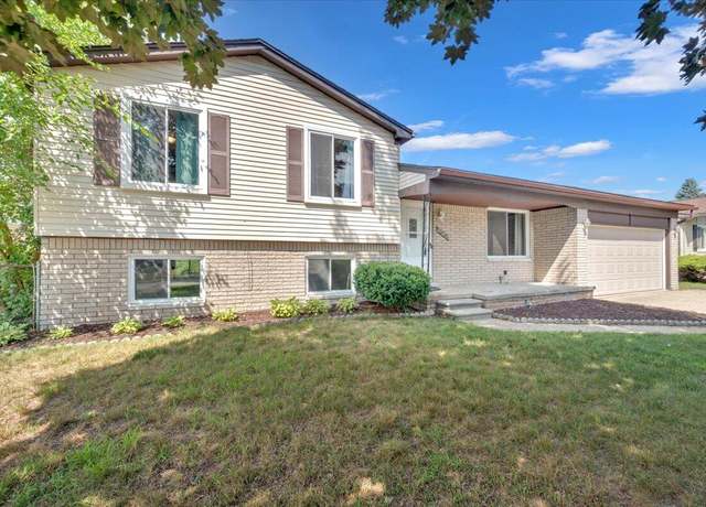 Property at 29205 E Nottingham Cir, Warren, MI 48092, 4 beds, 1.5 baths