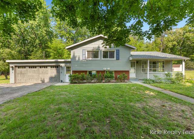 Property at 33250 Bernice Ave, Paw Paw, MI 49079, 3 beds, 2 baths