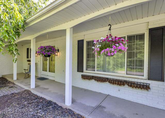 Property at 5345 Squires Manor Road Rd, Jackson, MI 49201, 4 beds, 2.5 baths
