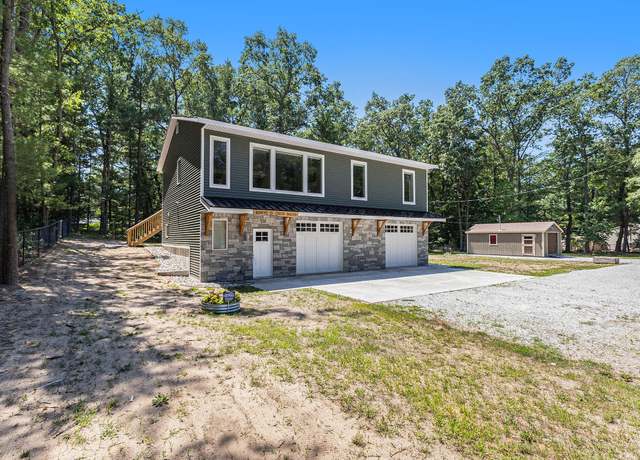 Property at 39 Linden St, Twin Lake, MI 49457, 3 beds, 2 baths