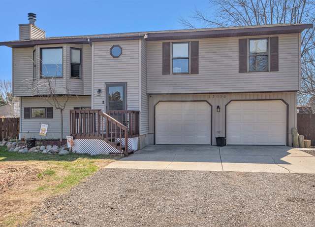 Property at 13996 Quincy St, Holland, MI 49424, 4 beds, 2 baths