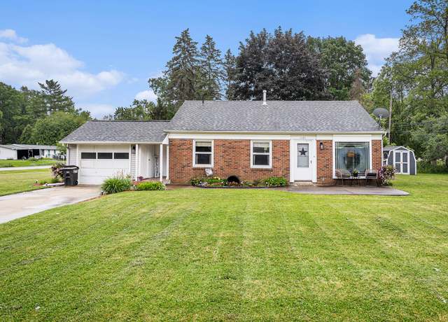 Property at 1101 Westwood Blvd, Jackson, MI 49203, 3 beds, 1 bath