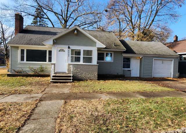 Property at 1733 Jarman St, Muskegon, MI 49442, 4 beds, 1.5 baths