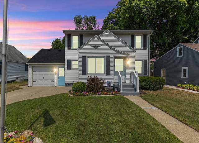 Property at 133 Bellevue St SW, Wyoming, MI 49548, 4 beds, 1 bath