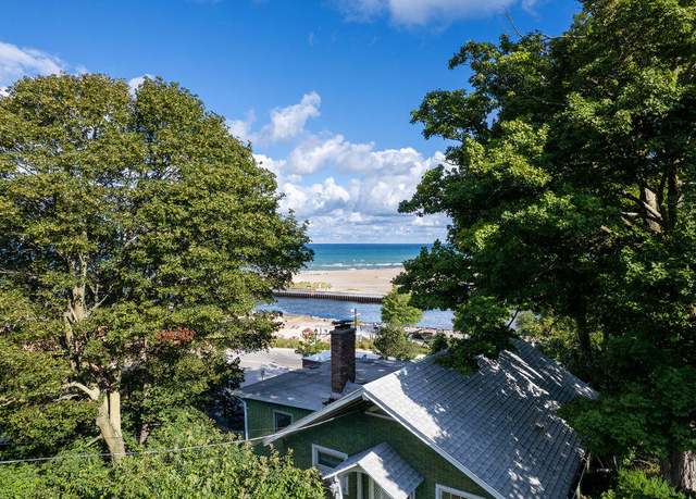 Property at 83 Michigan Ave, South Haven, MI 49090, 2 beds, 1 bath