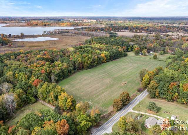 Property at 9393 Lincoln Lake Ave NE, Greenville, MI 48838, 5 beds, 2.5 baths