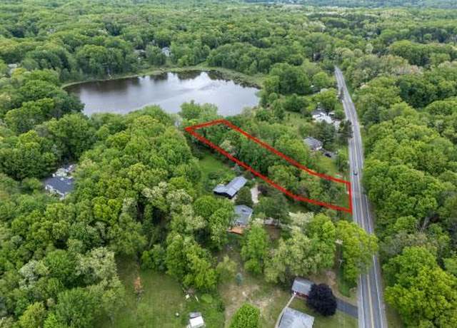 Property at 2011 Laraway Lake Dr SE, Grand Rapids, MI 49546