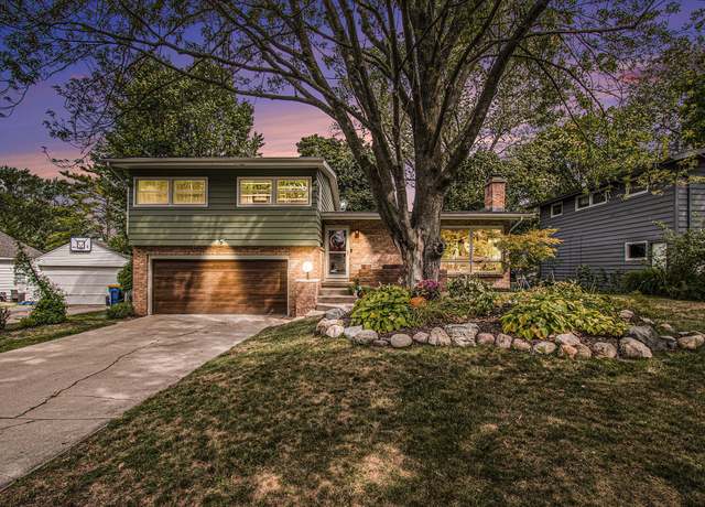 Property at 2531 Boston St SE, East Grand Rapids, MI 49506, 3 beds, 2 baths