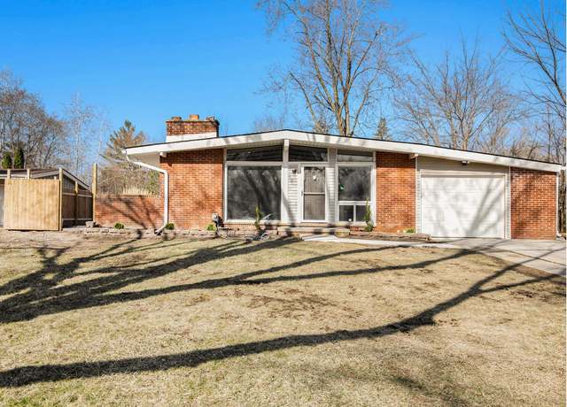 Property at 29937 Rock Creek Dr, Southfield, MI 48076, 4 beds, 2 baths