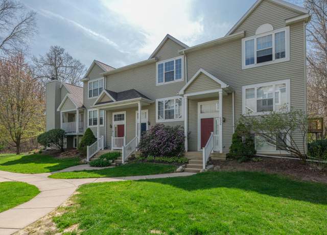 Property at 6332 Quail Run Dr, Kalamazoo, MI 49009, 2 beds, 2.5 baths