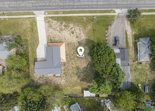 Property at 402 48th St SE, Kentwood, MI 49548