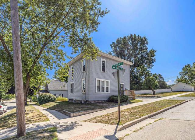 Property at 602 Fifth St, Ludington, MI 49431, 4 beds, 2 baths