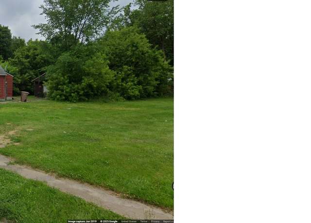 Property at 320 E Wilson Ave, Pontiac, MI 48341