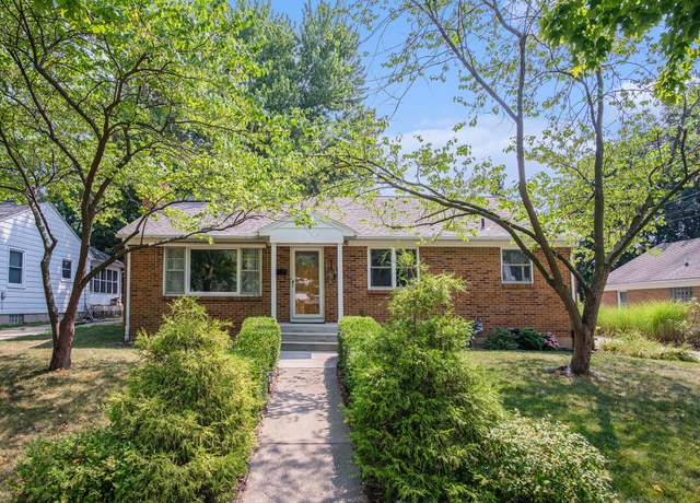 Property at 32 Lawndale Ave NE, Grand Rapids, MI 49503, 3 beds, 1 bath