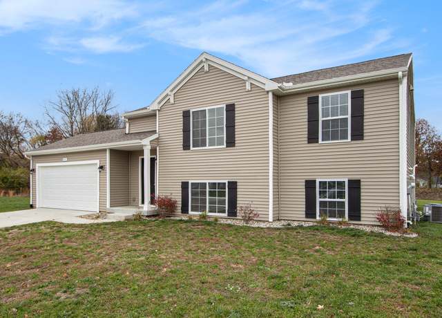 Property at 5487 Mammoth Dr SE, Caledonia, MI 49316, 4 beds, 2 baths