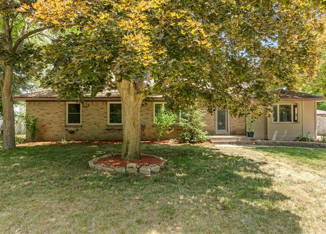 Property at 3050 Sharon Ave SW, Wyoming, MI 49519, 4 beds, 1.5 baths