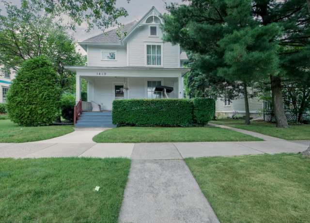 Property at 1412 Forres Ave, St. Joseph, MI 49085, 4 beds, 2 baths