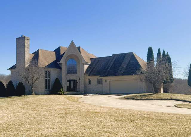 Property at 14109 Warner Rd, Haslett, MI 48840, 3 beds, 3.5 baths