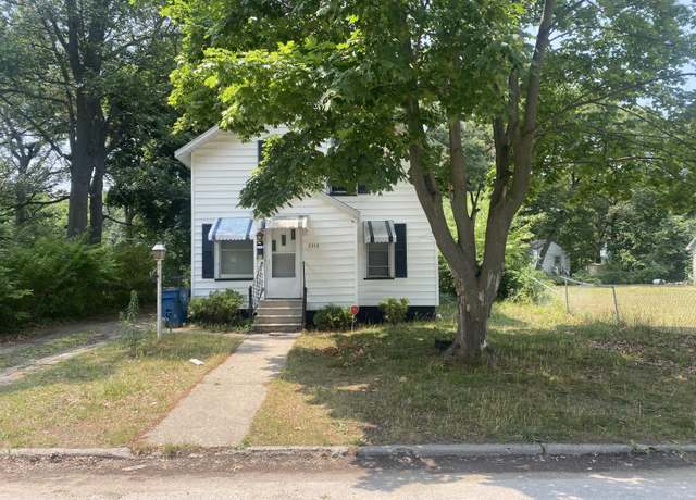 Property at 2313 Riordan St, Muskegon, MI 49444, 5 beds, 2 baths