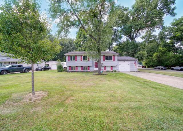 Property at 1008 Sunburst Dr, Jackson, MI 49203, 5 beds, 2 baths