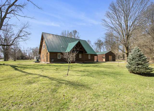 Property at 426 Elizabeth St, Buchanan, MI 49107, 4 beds, 2.5 baths