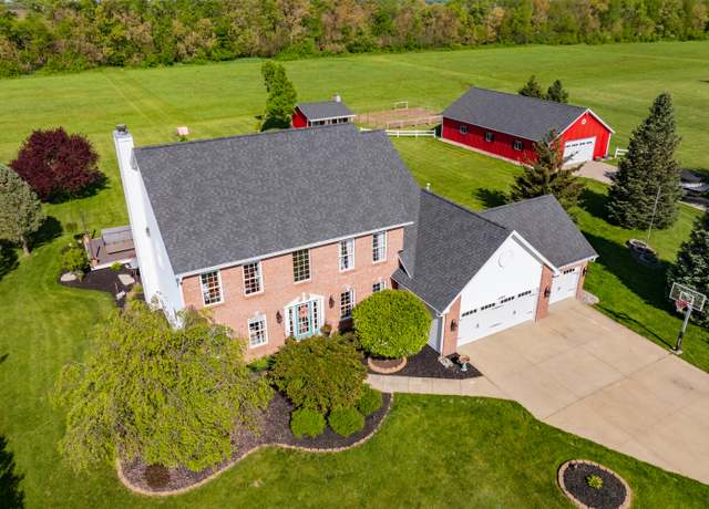 Property at 15974 Rustic Ln S, Vicksburg, MI 49097, 5 beds, 2.5 baths