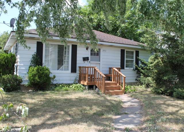 Property at 2731 Eastern Ave SE, Grand Rapids, MI 49507, 2 beds, 1 bath