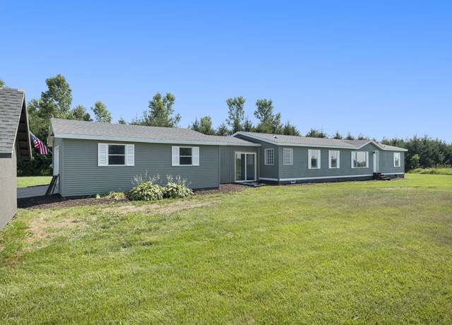 Property at 778 Mckinch Dr, Saranac, MI 48881, 4 beds, 2 baths