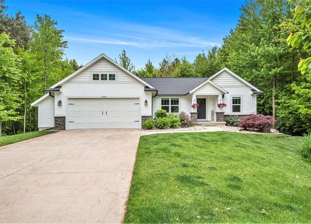 Property at 6920 Pinestead Ct, Allendale, MI 49401, 4 beds, 3 baths