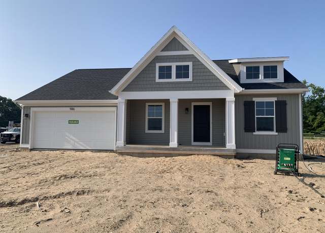 Property at 986 Ellerston St NW, Comstock Park, MI 49321, 3 beds, 2 baths