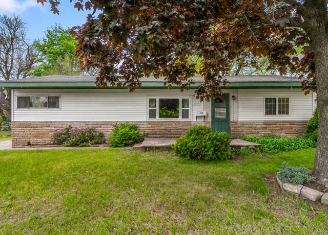 Property at 3189 Stratford Dr SW, Wyoming, MI 49509, 2 beds, 1 bath