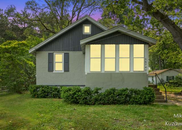 Property at 16742 148th Ave, Spring Lake, MI 49456, 3 beds, 1 bath