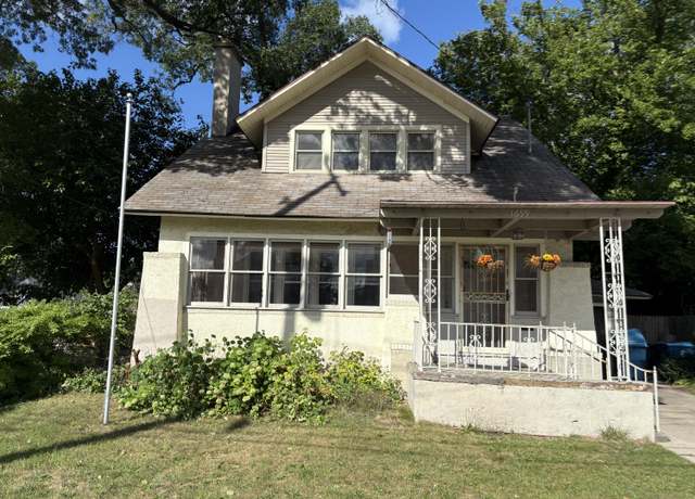 Property at 1699 Sanford St, Muskegon, MI 49441, 3 beds, 2 baths